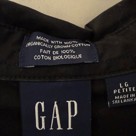 GAP Black Button-Up Shirt - Picture 2 of 3
